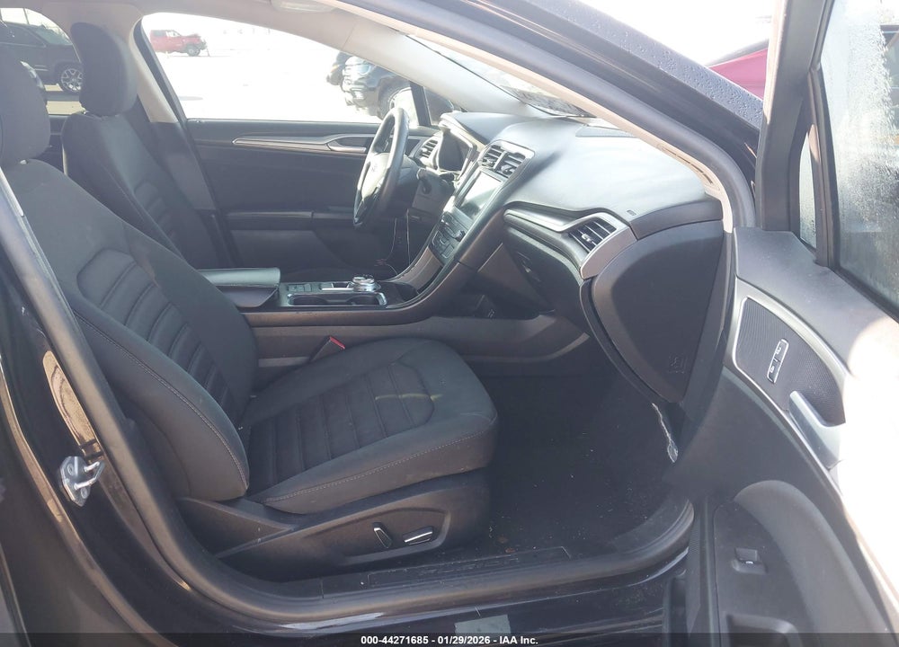 2019 FORD FUSION HYBRID SE VIN: 3FA6P0LU6KR182915
