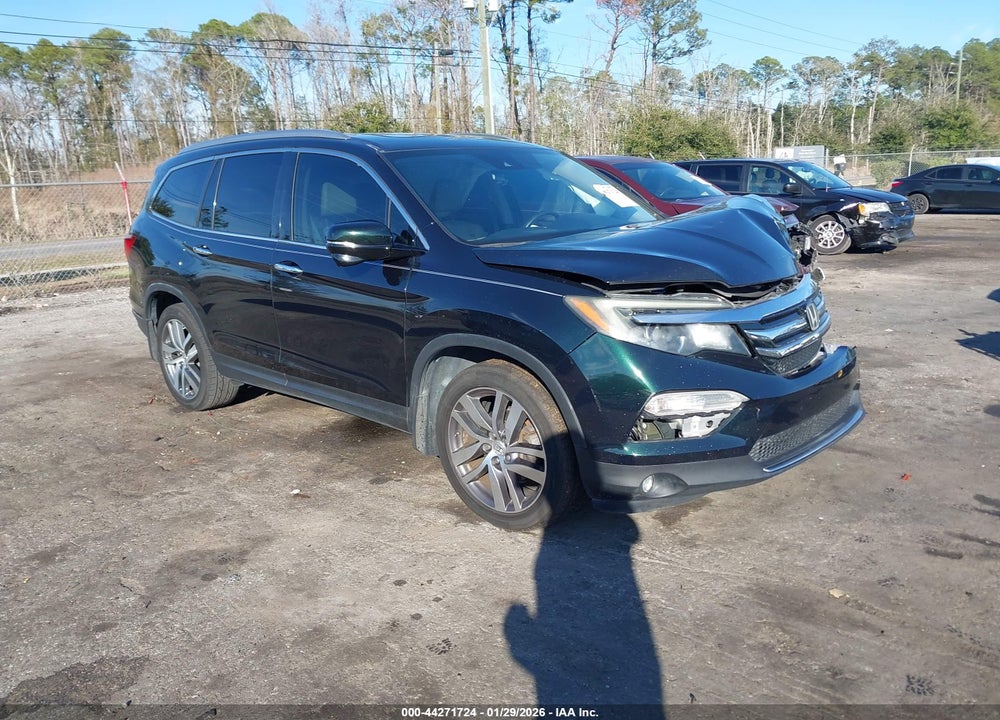 2017 HONDA PILOT TOURING VIN: 5FNYF5H90HB034244