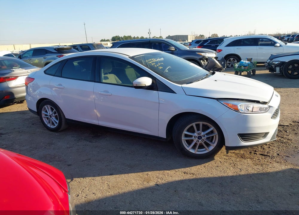 2016 FORD FOCUS SE VIN: 1FADP3F20GL351092