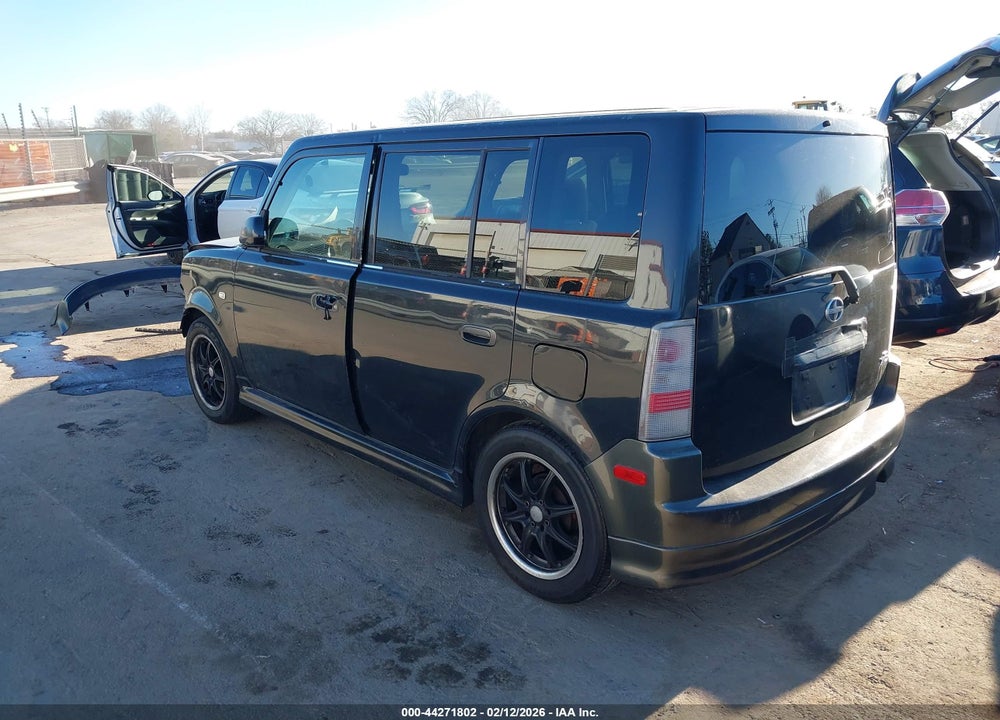 2005 SCION XB VIN: JTLKT324350186310