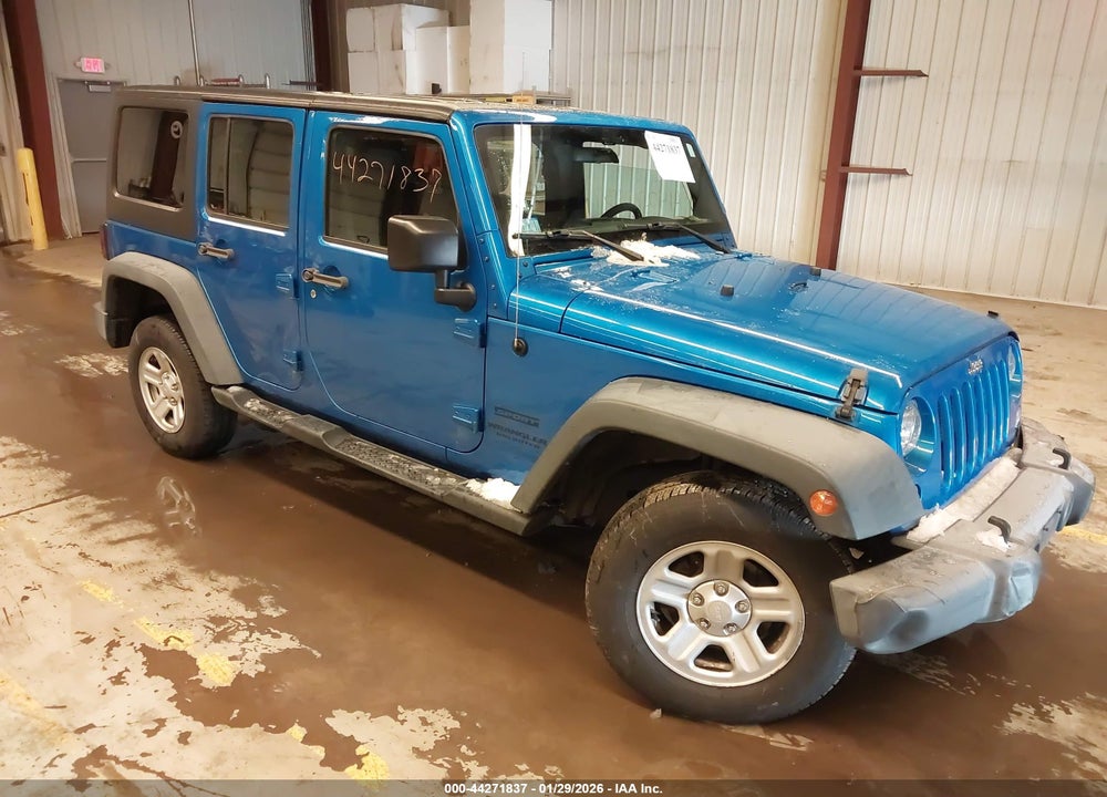 2016 JEEP WRANGLER UNLIMITED SPORT VIN: 1C4BJWDG4GL256084