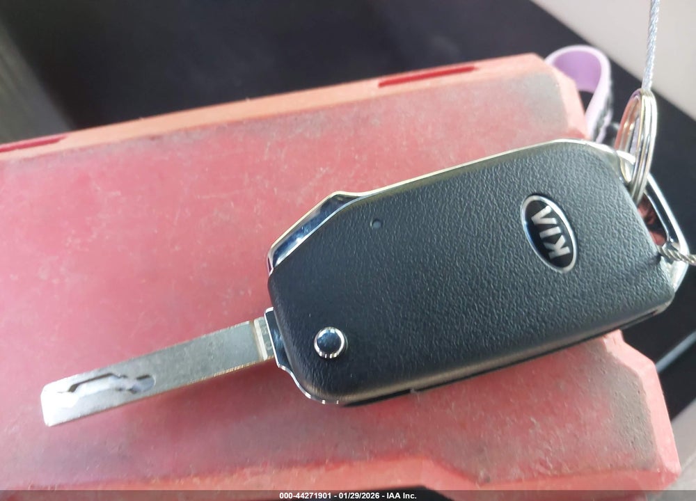 2020 KIA SOUL LX VIN: KNDJ23AU0L7010119