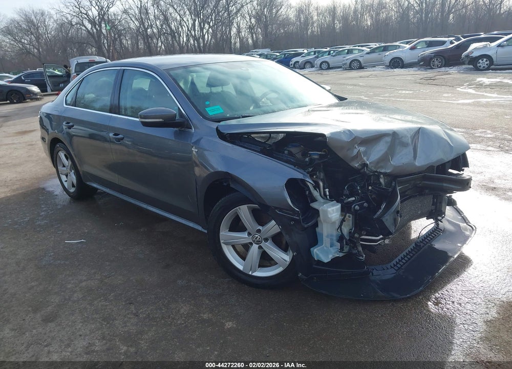 2014 VOLKSWAGEN PASSAT 1.8T WOLFSBURG EDITION VIN: 1VWAT7A32EC043920
