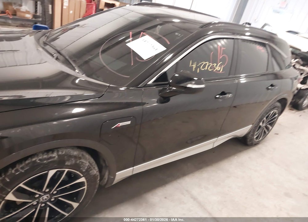 2024 ACURA ZDX A-SPEC VIN: 4W5KHNRLXRZ510640