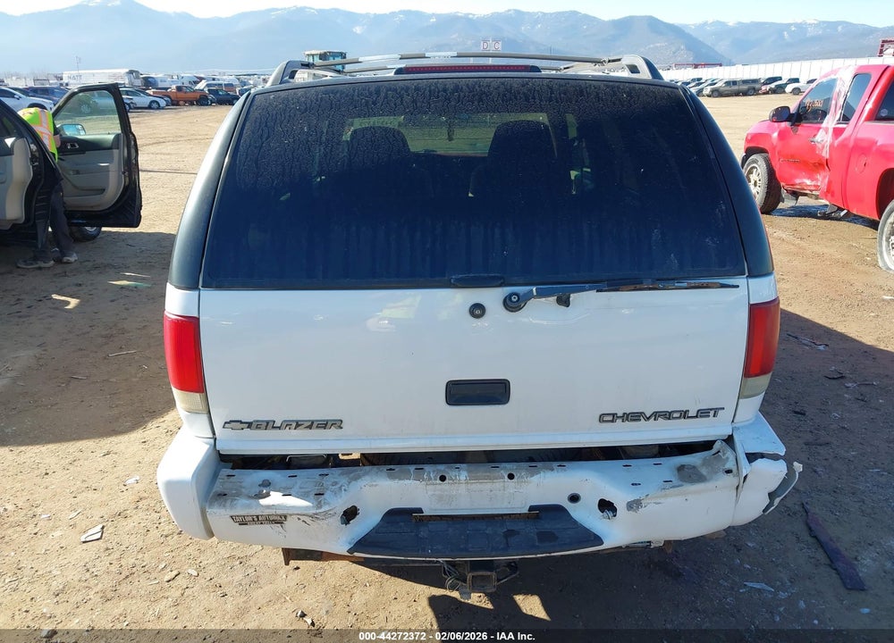 2000 CHEVROLET BLAZER LS VIN: 1GNDT13WXY2220915