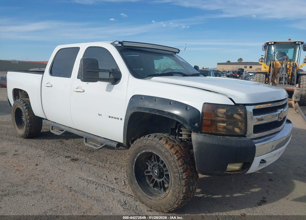 2007 CHEVROLET SILVERADO 1500 LT1 VIN: 2GCEC13C571608801