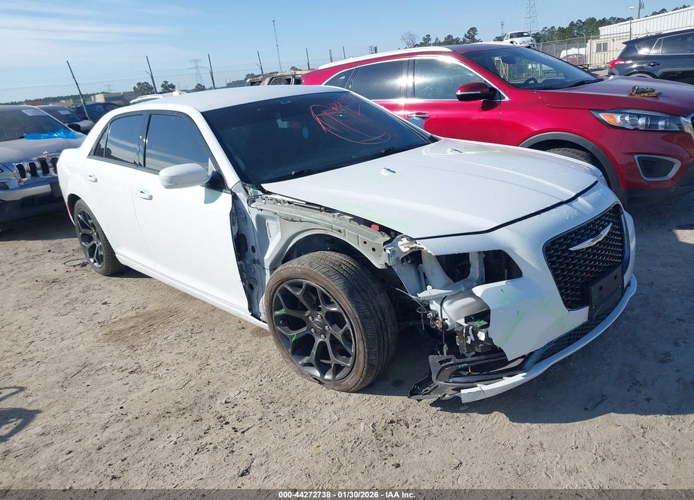 2020 CHRYSLER 300 300S VIN: 2C3CCABG9LH164131