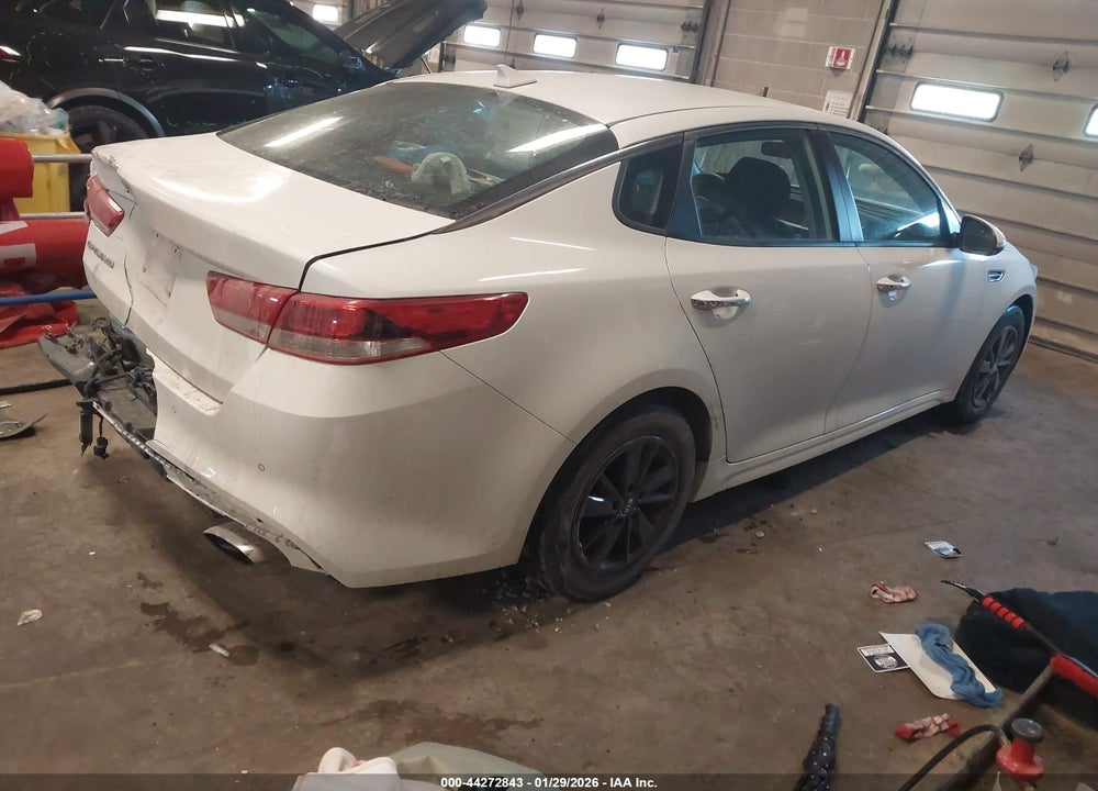 2018 KIA OPTIMA LX VIN: 5XXGT4L37JG201168