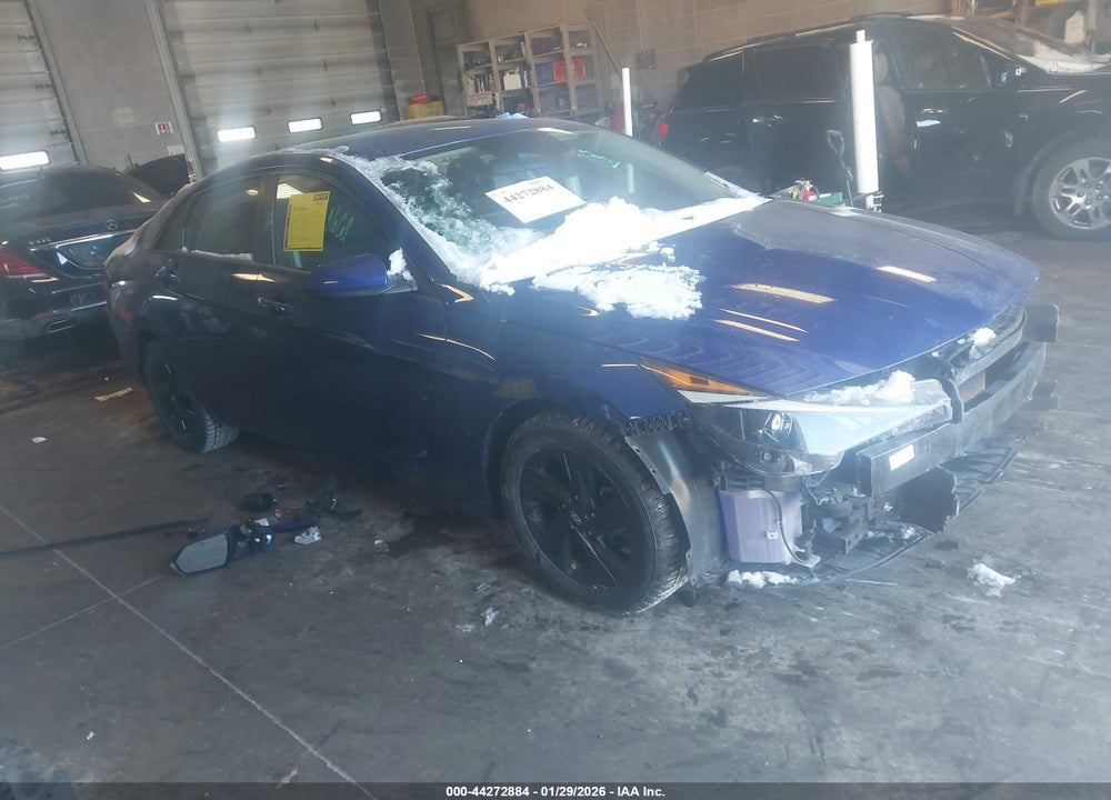 2023 HYUNDAI ELANTRA SEL VIN: 5NPLM4AG5PH088206