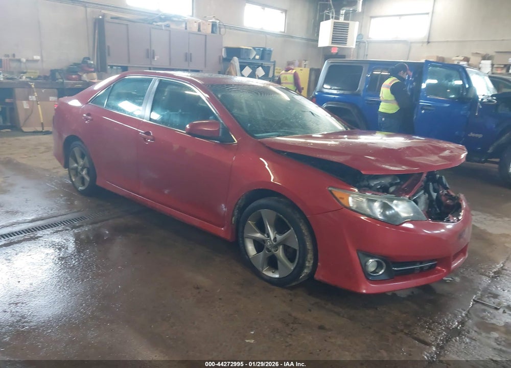 2014 TOYOTA CAMRY SE SPORT VIN: 4T1BF1FK5EU819099
