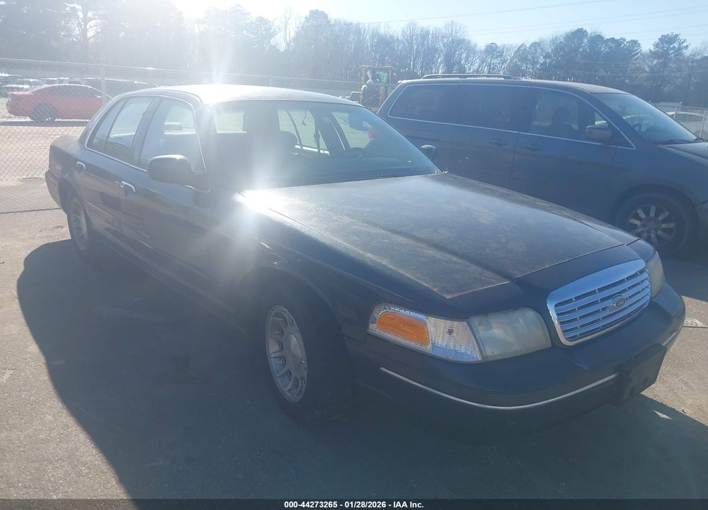 1999 FORD CROWN VICTORIA LX VIN: 2FAFP74W3XX192755