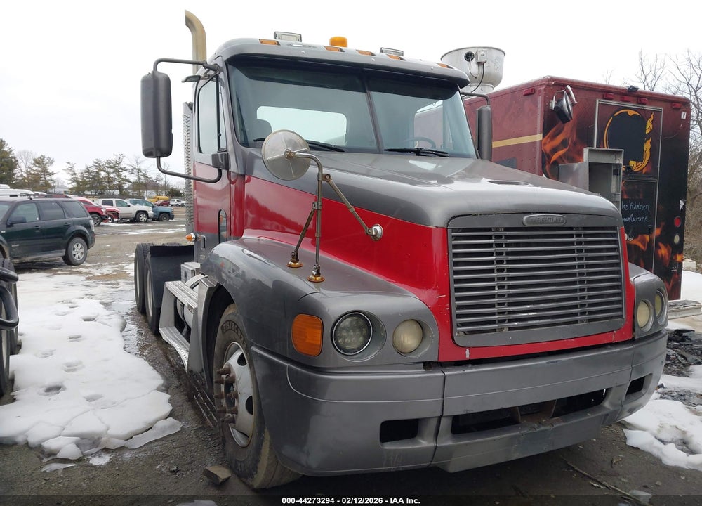 2000 FREIGHTLINER CONVENTIONAL FLC120 VIN: 1FUYSWEB4YLG54757