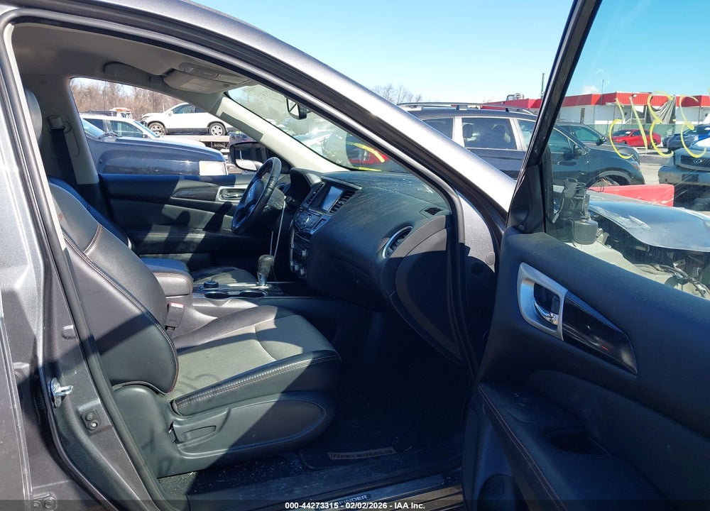 2019 NISSAN PATHFINDER SV VIN: 5N1DR2MM3KC652351