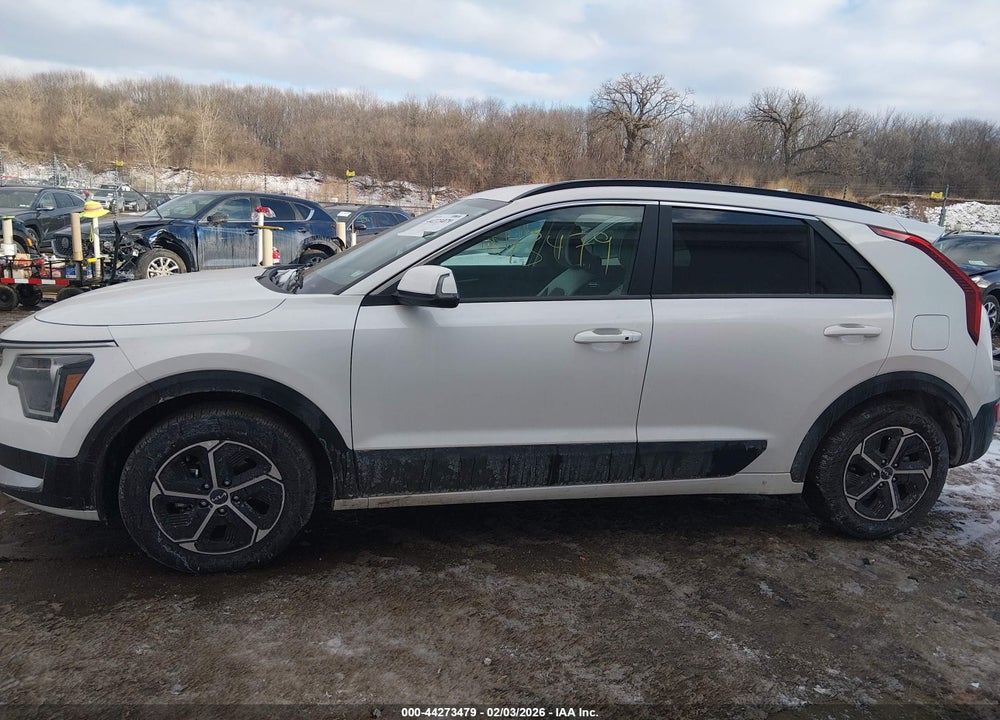 2024 KIA NIRO EX VIN: KNDCR3LE7R5205813