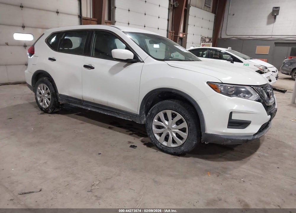 2017 NISSAN ROGUE S VIN: KNMAT2MV5HP546180