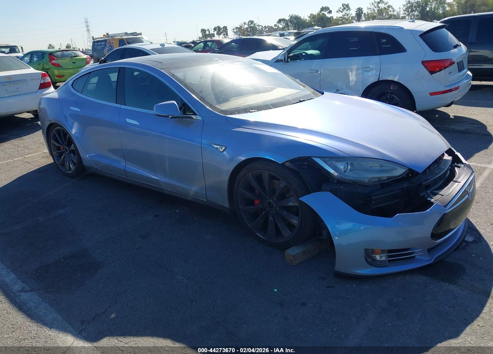 2015 TESLA MODEL S 85D/P85D VIN: 5YJSA1H43FF090595