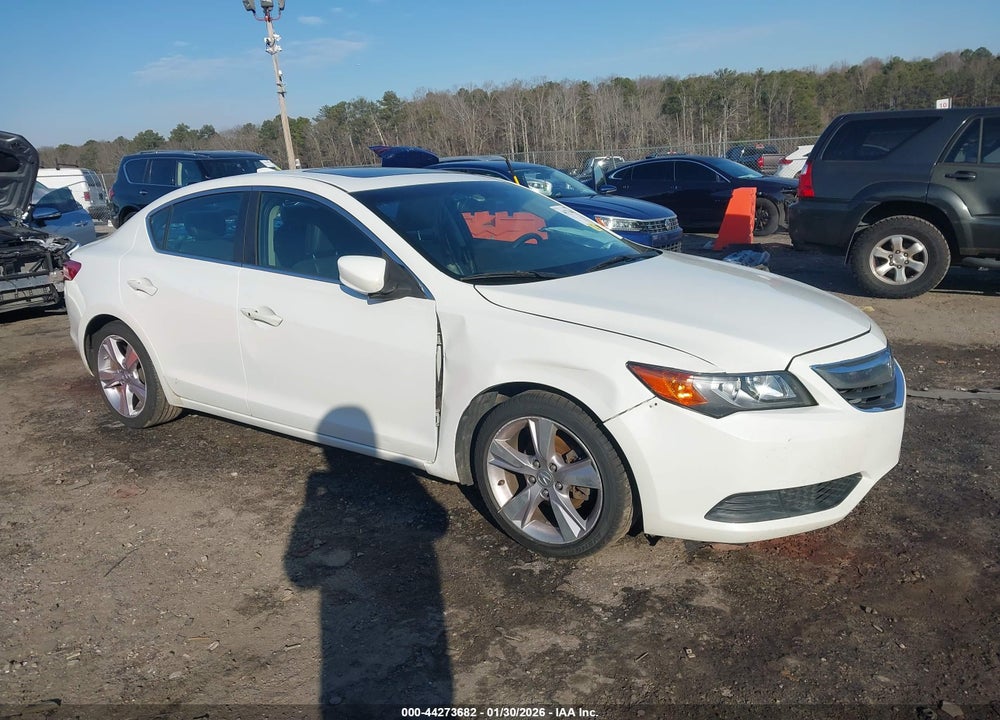 2014 ACURA ILX 2.0L VIN: 19VDE1F38EE008770