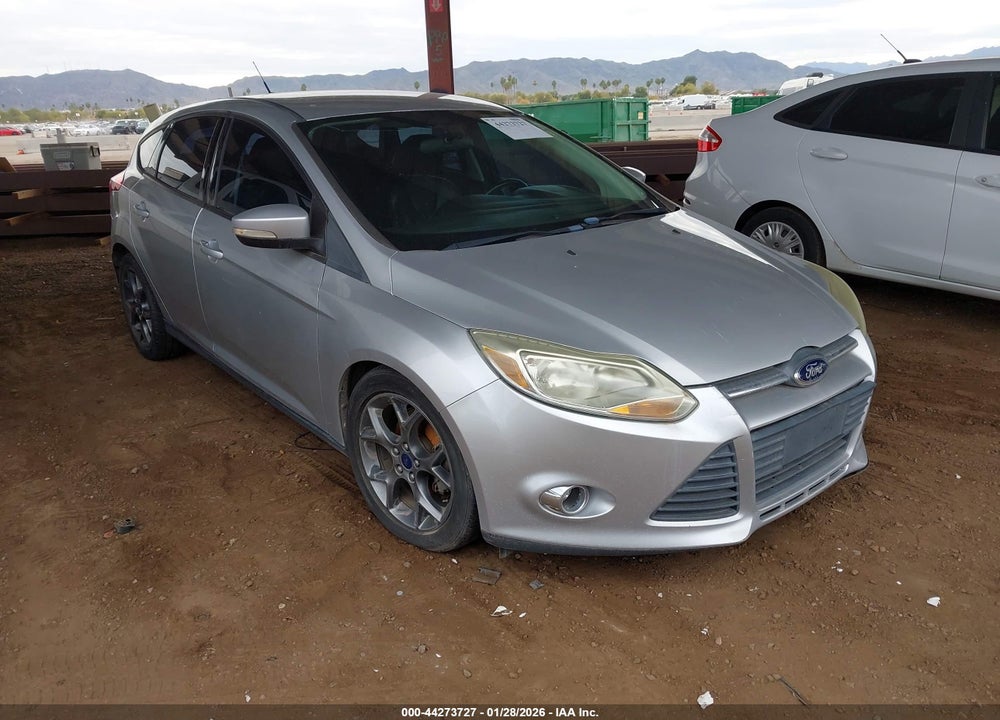 2014 FORD FOCUS SE VIN: 1FADP3K27EL239392