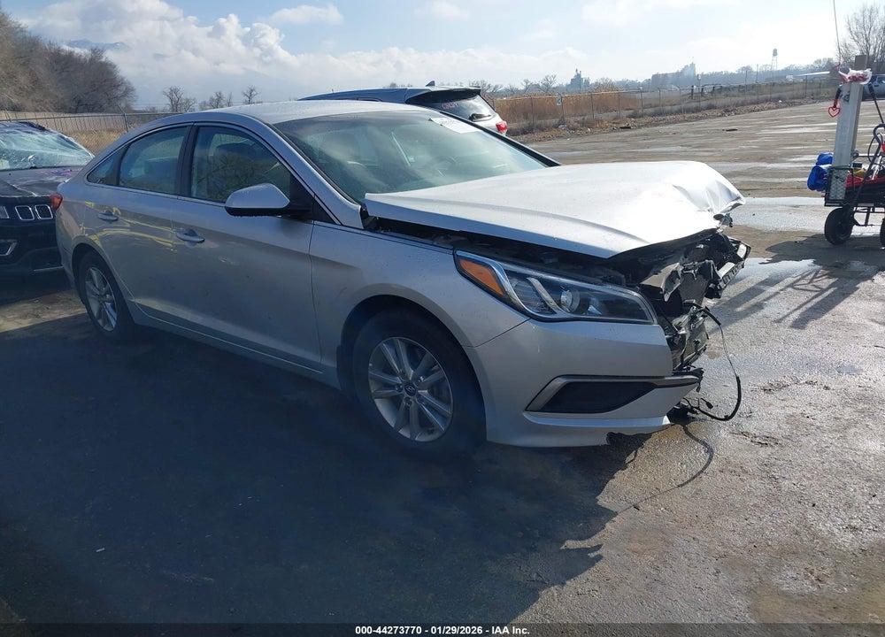 2016 HYUNDAI SONATA SE VIN: 5NPE24AFXGH407184