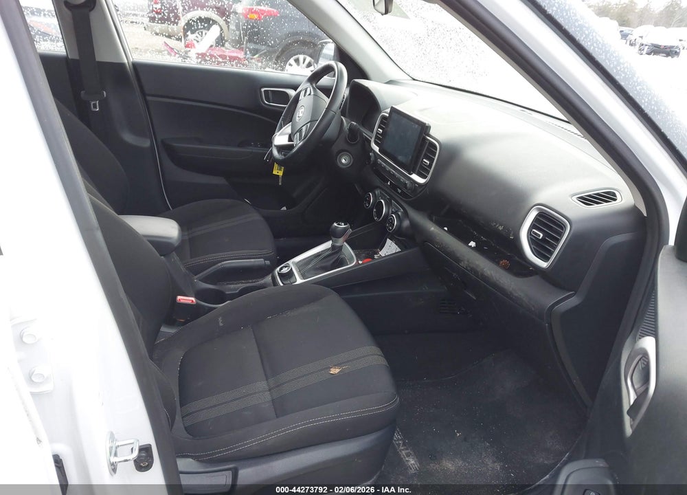 2023 HYUNDAI VENUE SEL VIN: KMHRC8A37PU260951