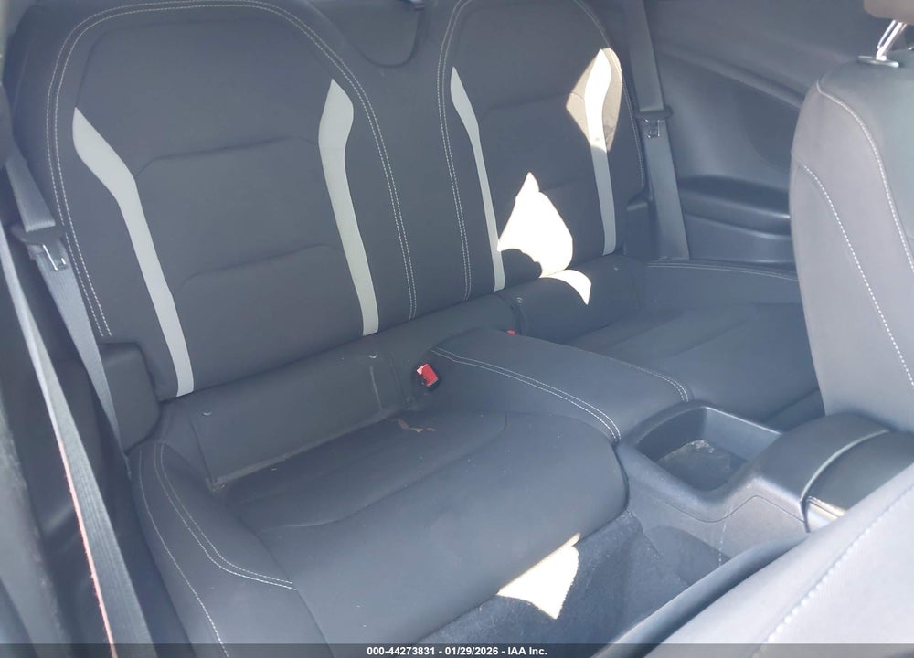 2018 CHEVROLET CAMARO 1LT VIN: 1G1FB1RS0J0189502