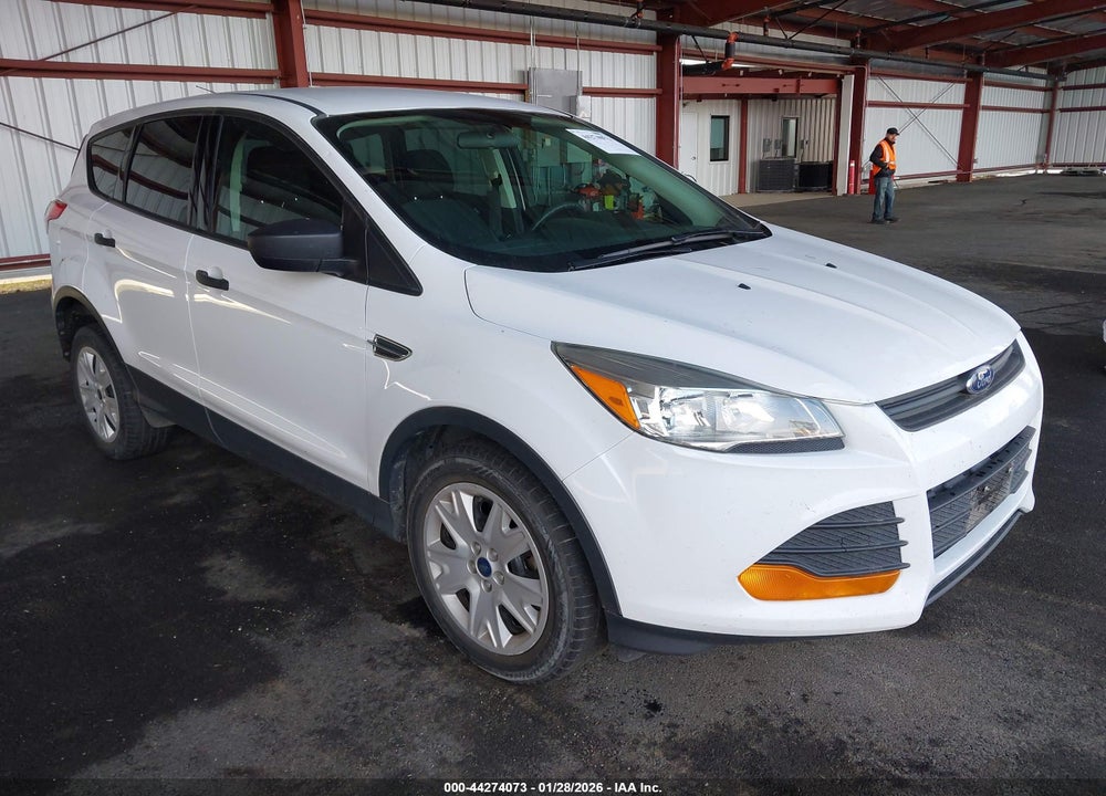 2014 FORD ESCAPE S VIN: 1FMCU0F72EUC37820