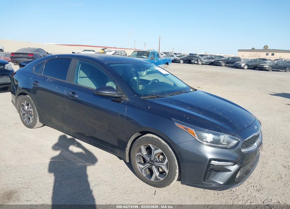 2019 KIA FORTE LXS VIN: 3KPF24AD5KE016086
