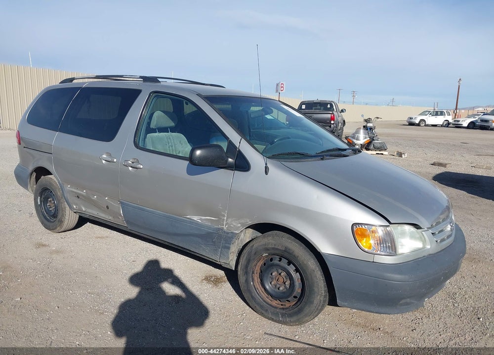 2002 TOYOTA SIENNA CE VIN: 4T3ZF19C72U488628