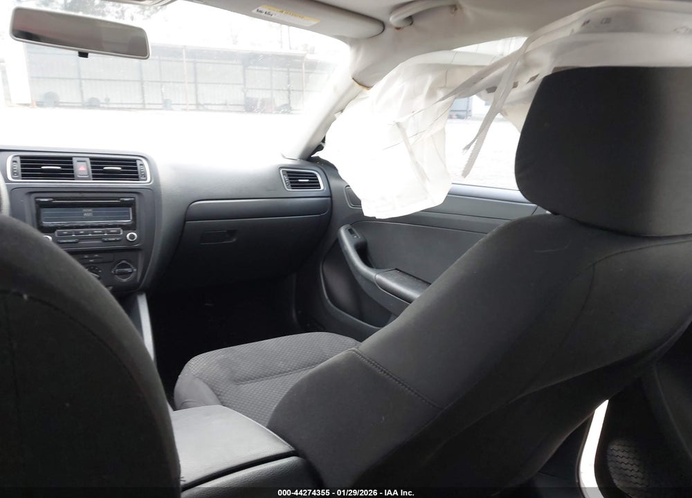 2014 VOLKSWAGEN JETTA 2.0L S VIN: 3VW2K7AJ3EM429816