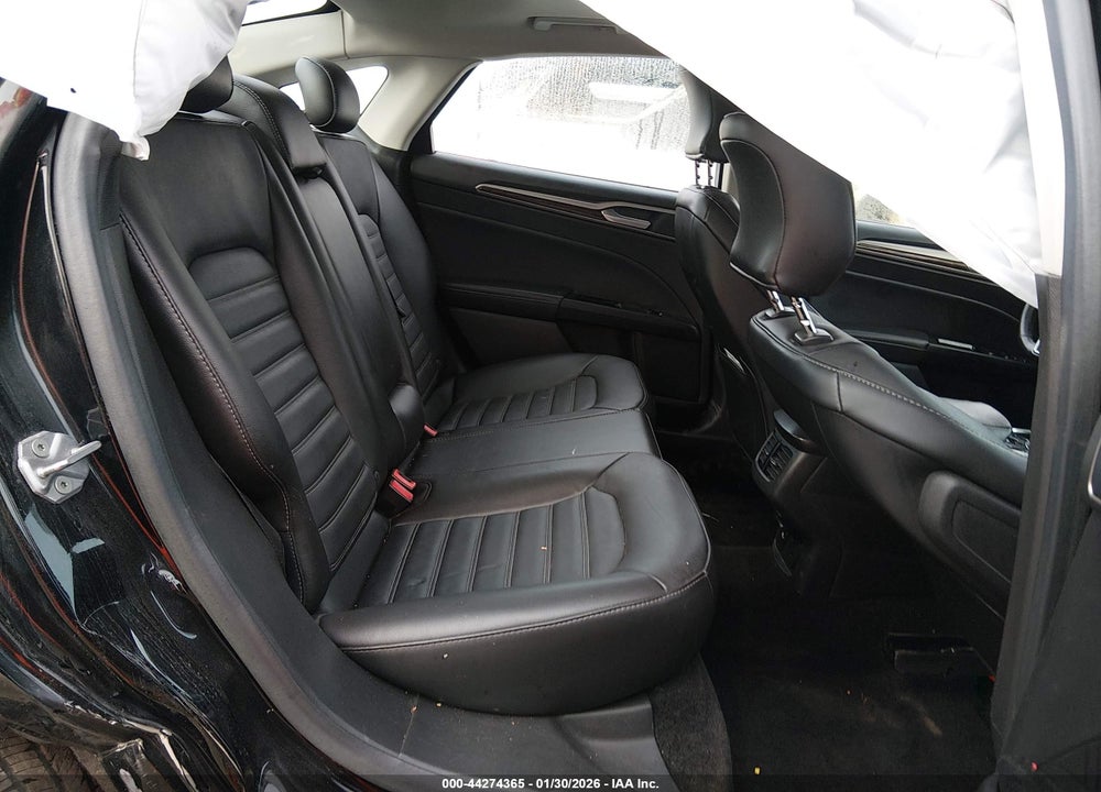 2016 FORD FUSION ENERGI SE LUXURY VIN: 3FA6P0PU4GR252610