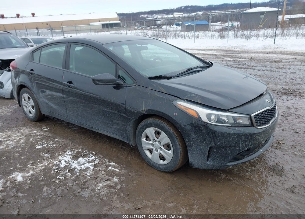 2017 KIA FORTE LX VIN: 3KPFK4A75HE070801