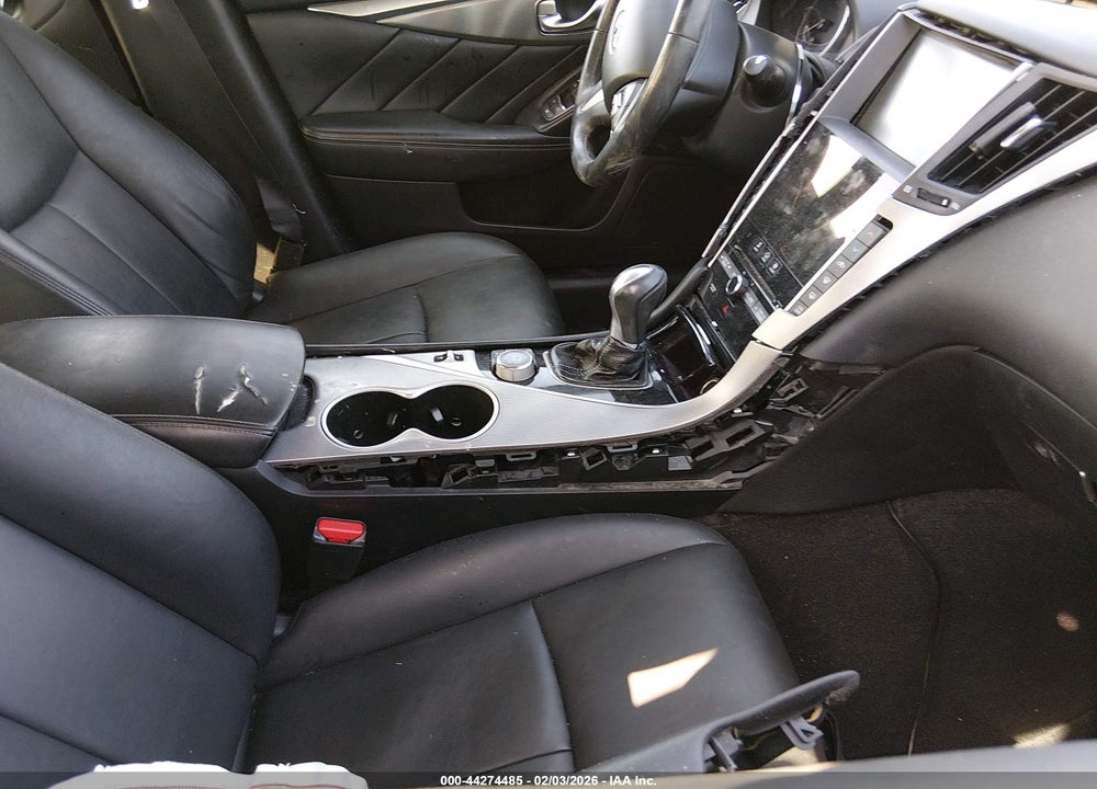 2017 INFINITI Q50 3.0T SIGNATURE EDITION VIN: JN1EV7AP7HM743323