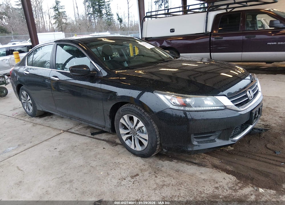 2015 HONDA ACCORD LX VIN: 1HGCR2F3XFA098717