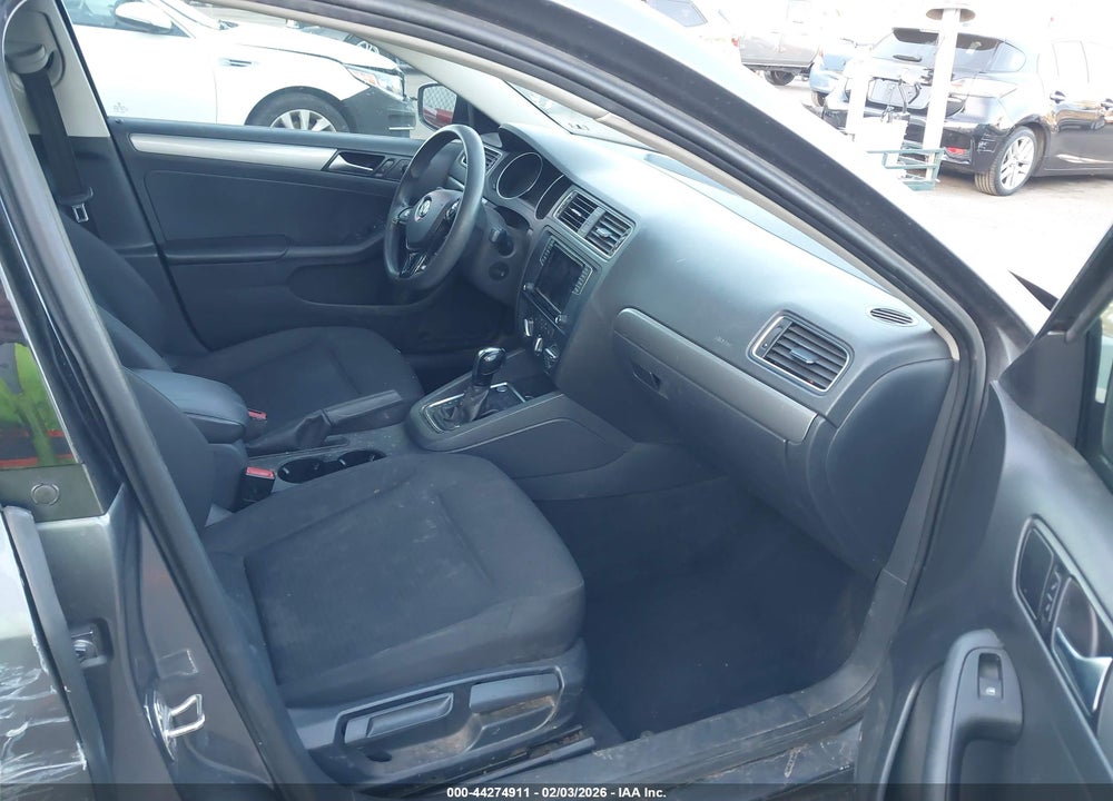 2016 VOLKSWAGEN JETTA 1.4T SE VIN: 3VWD67AJ0GM255834