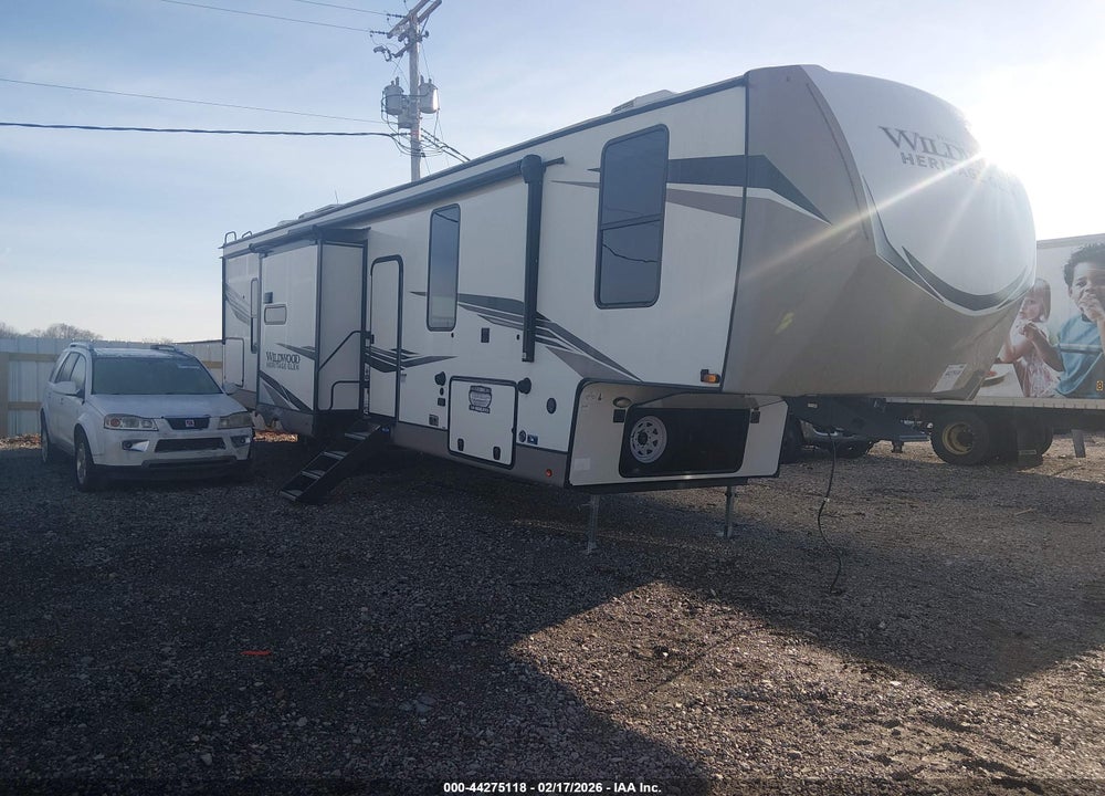 2022 FOREST RIVER 353B 5TH WHEEL VIN: 4X4FWBL22NV707302