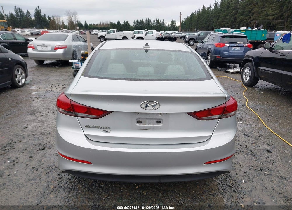 2017 HYUNDAI ELANTRA SE VIN: 5NPD74LF3HH184644