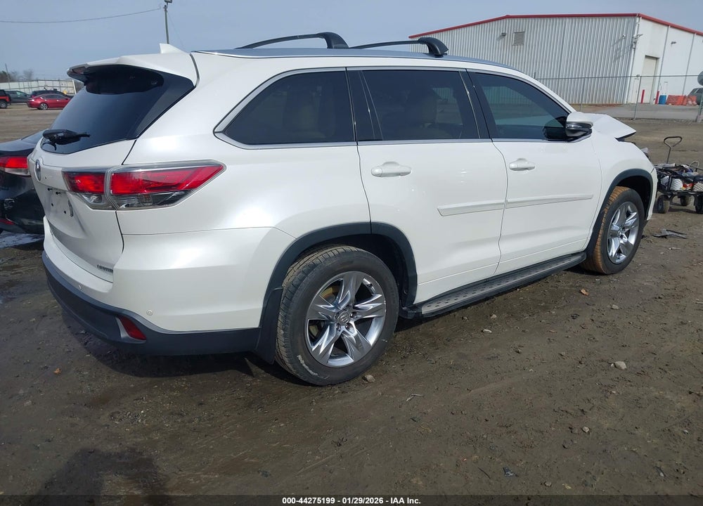 2015 TOYOTA HIGHLANDER LIMITED V6 VIN: 5TDYKRFH8FS108824