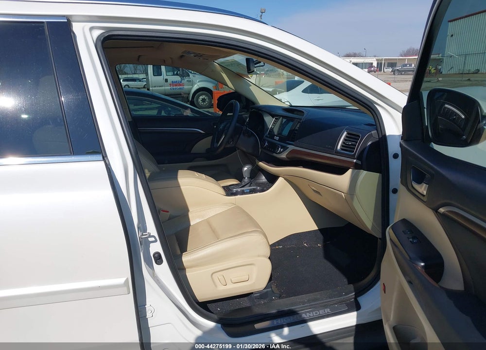 2015 TOYOTA HIGHLANDER LIMITED V6 VIN: 5TDYKRFH8FS108824