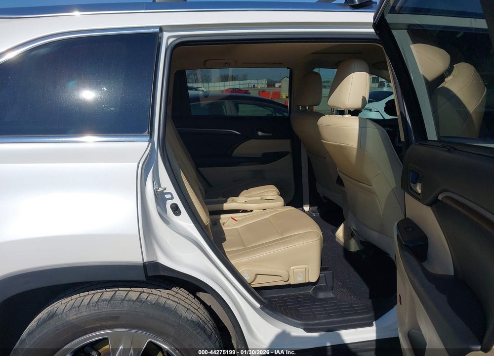 2015 TOYOTA HIGHLANDER LIMITED V6 VIN: 5TDYKRFH8FS108824