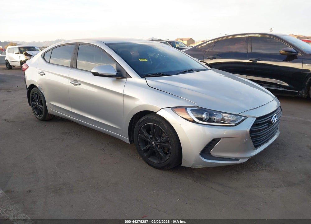 2018 HYUNDAI ELANTRA SEL VIN: 5NPD84LF5JH227125