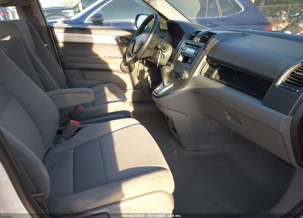 2011 HONDA CR-V LX VIN: JHLRE3H32BC002636
