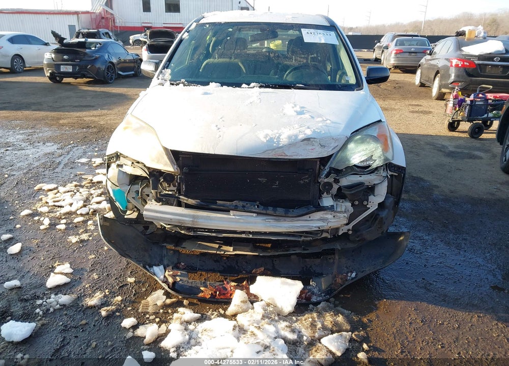 2011 HONDA CR-V LX VIN: JHLRE3H32BC002636