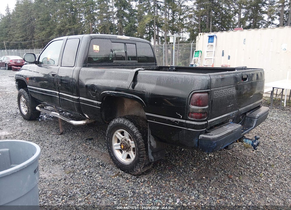 1999 DODGE RAM 2500 ST VIN: 3B7KF23W0XG231392