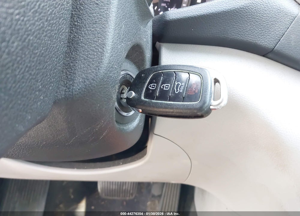 2016 HYUNDAI TUCSON SE VIN: KM8J23A48GU206523