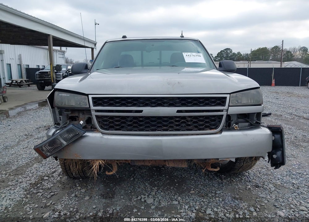 2005 CHEVROLET SILVERADO 1500 LS VIN: 2GCEC13T651295786