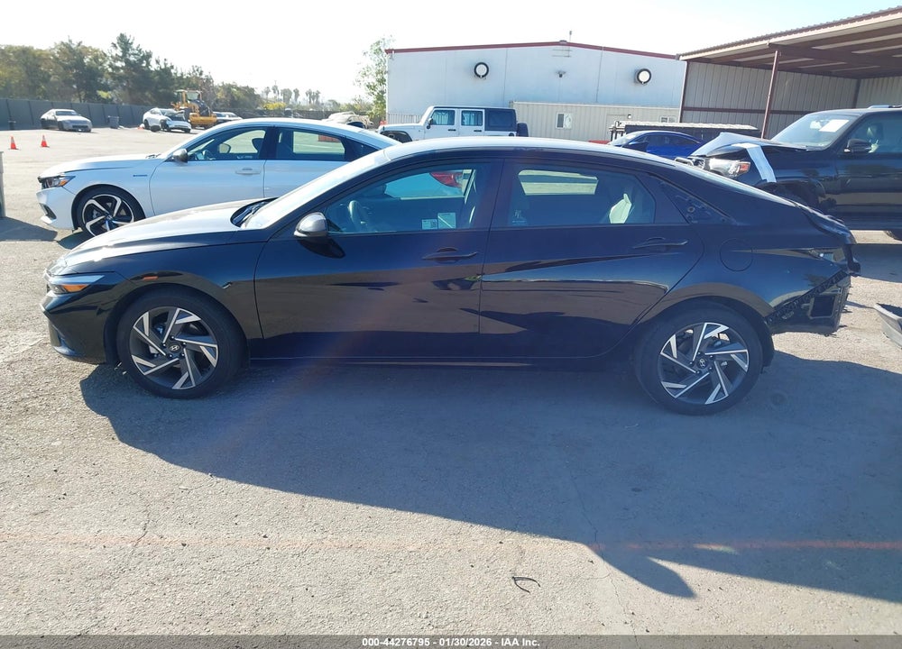 2025 HYUNDAI ELANTRA SEL SPORT VIN: KMHLM4DGXSU007853