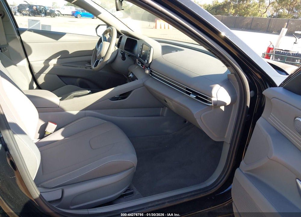 2025 HYUNDAI ELANTRA SEL SPORT VIN: KMHLM4DGXSU007853
