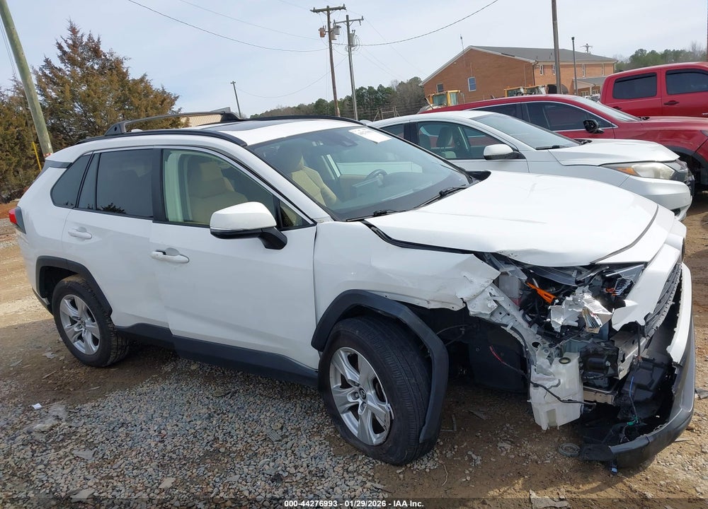 2019 TOYOTA RAV4 XLE VIN: JTMW1RFV9KD500975