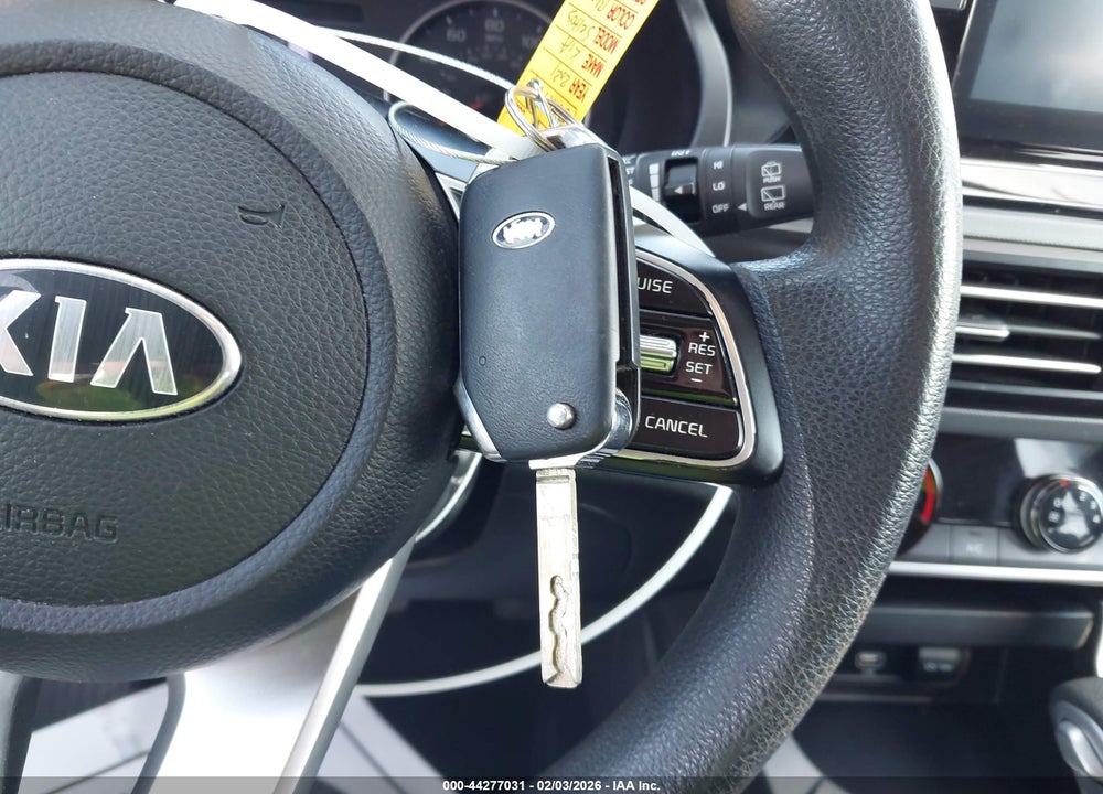 2021 KIA SELTOS LX VIN: KNDEPCAA6M7184125