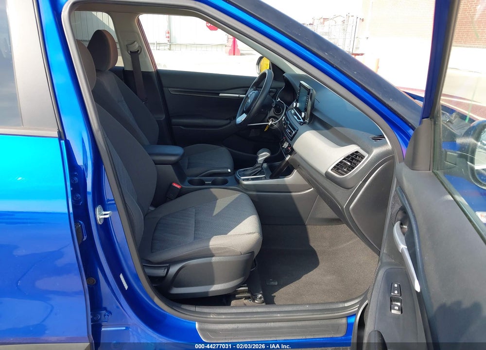 2021 KIA SELTOS LX VIN: KNDEPCAA6M7184125